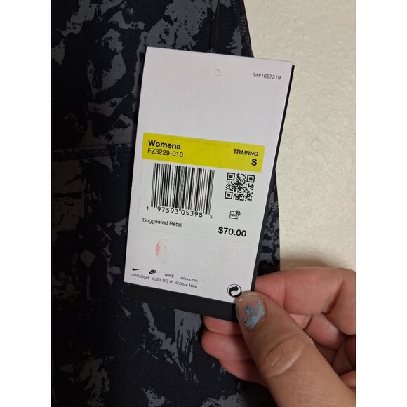 NWT Nike One Dri-Fit Leggings High Waist Athletic Yoga Gym Small FZ3229-010 - Picture 6 of 10